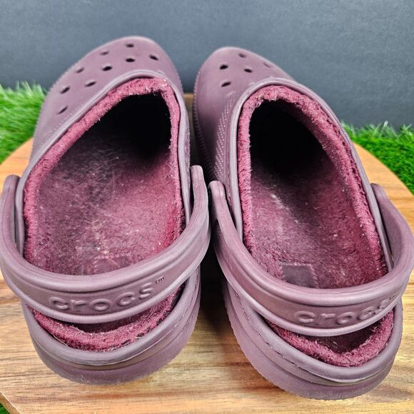 Crocs Classic Fuzz Lined Clog Shoes Mens Size 8 Womens 10 Maroon Fleece Slip On - Picture 4 of 12
